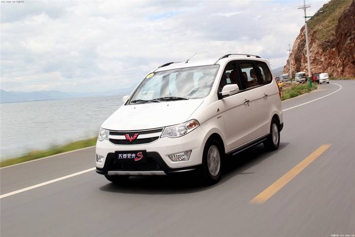 新一代五菱宏光s来袭,5.18万起,1.5l 5mt,上市五天