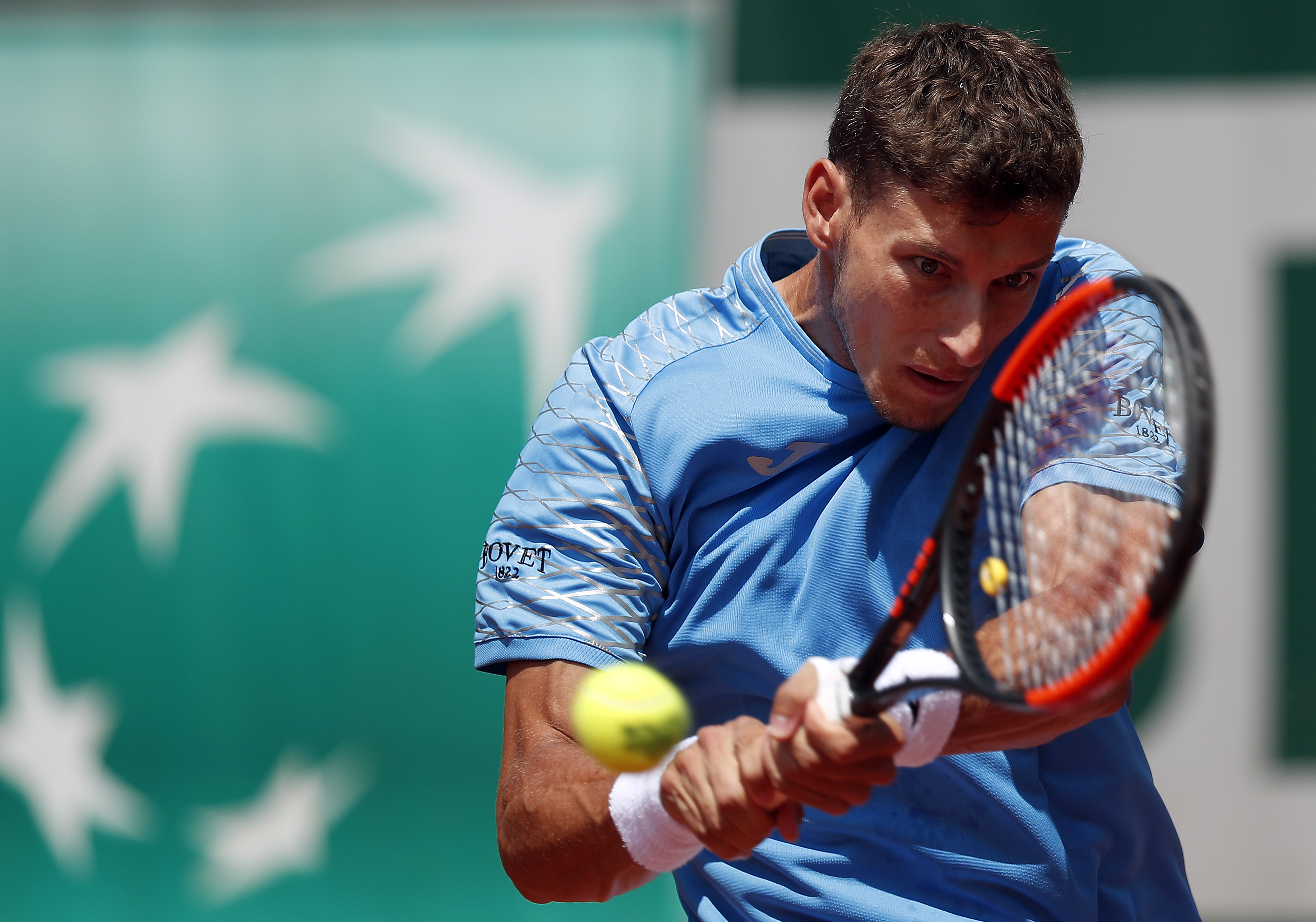 网球——法国公开赛:布斯塔晋级(1)