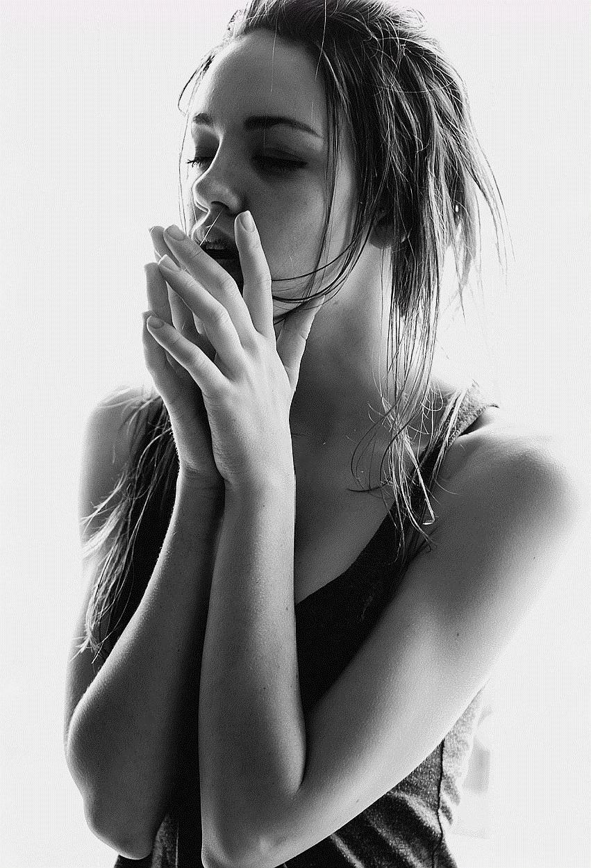 经典黑白照片,西方女子的美得到了不一样的体现!