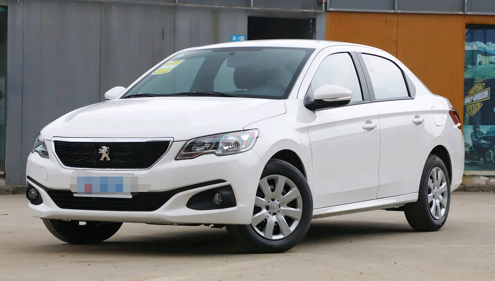 一组东风标致301图片,回头率非常高,体现驾驶乐趣