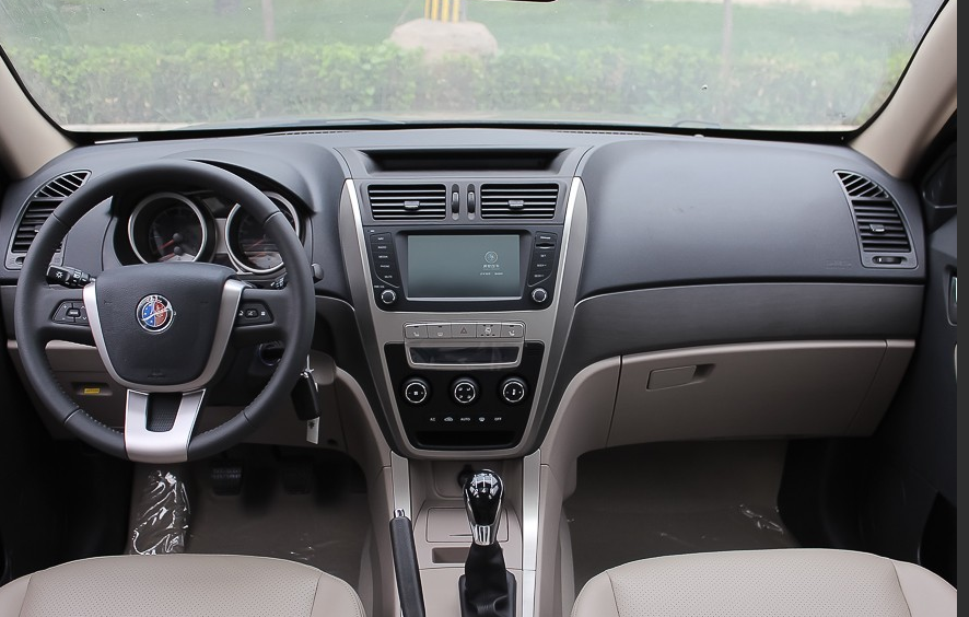 吉利sx7的内饰风格属于耐看型,不夸张也不老气.