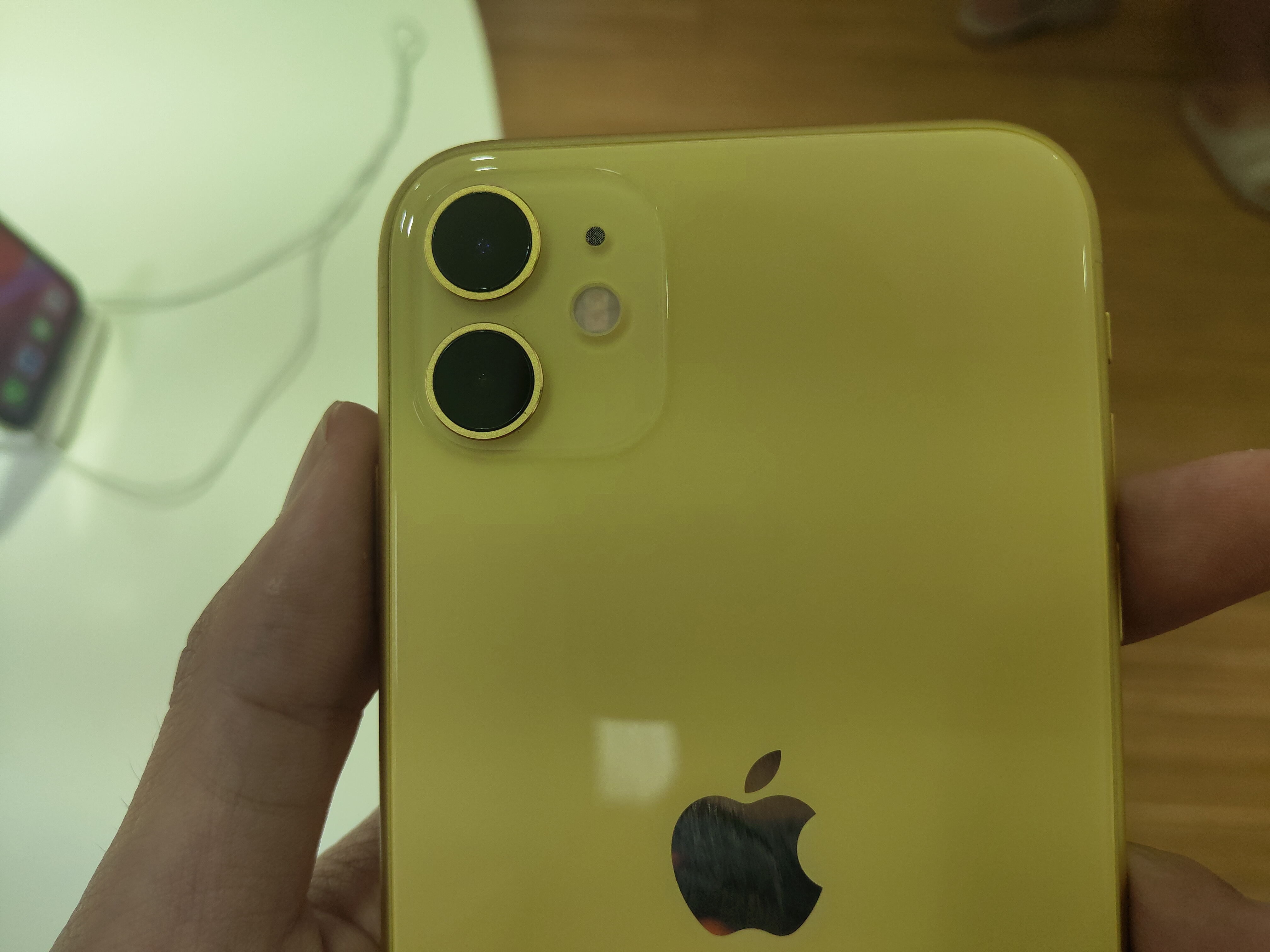 iphone 11配色怎么选?颜色分三档,买对了才能成为最骚气的仔!