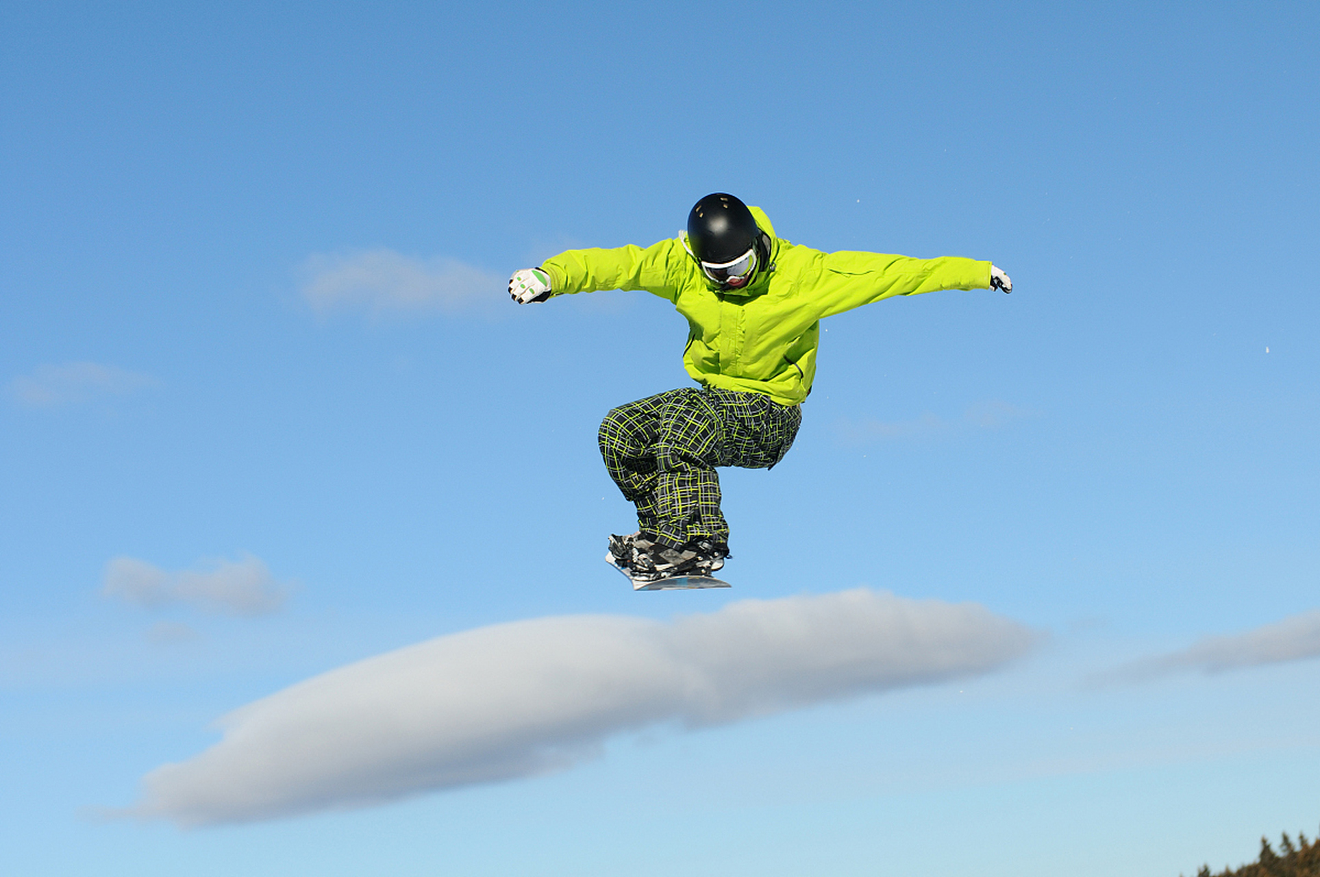哈喽,各位跑酷,极限运动爱好者们!好消息来啦!学校马上就要放假了!