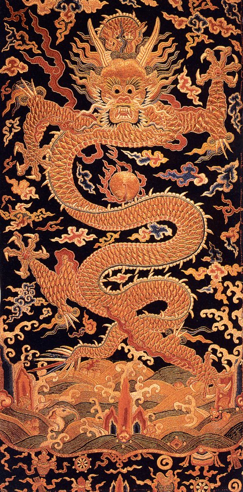 布匹上的"龙"图