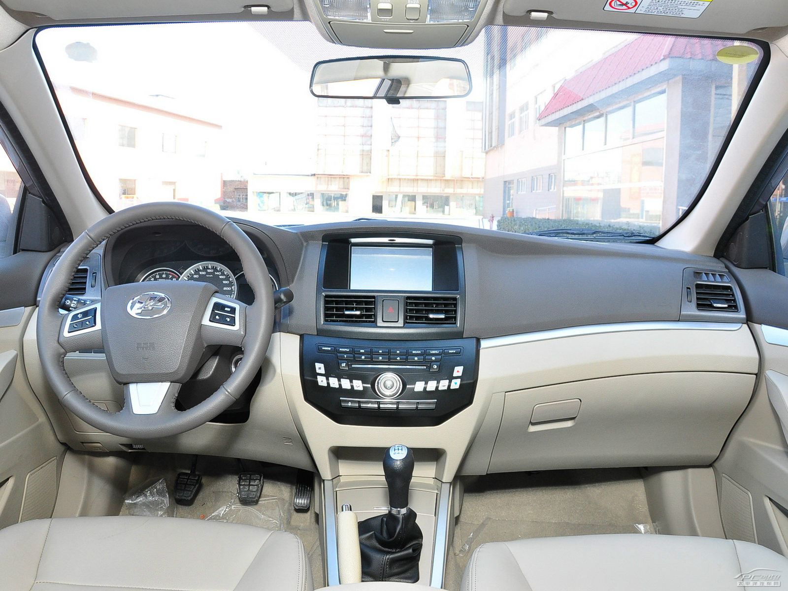 对力帆720内饰和空间的鉴赏