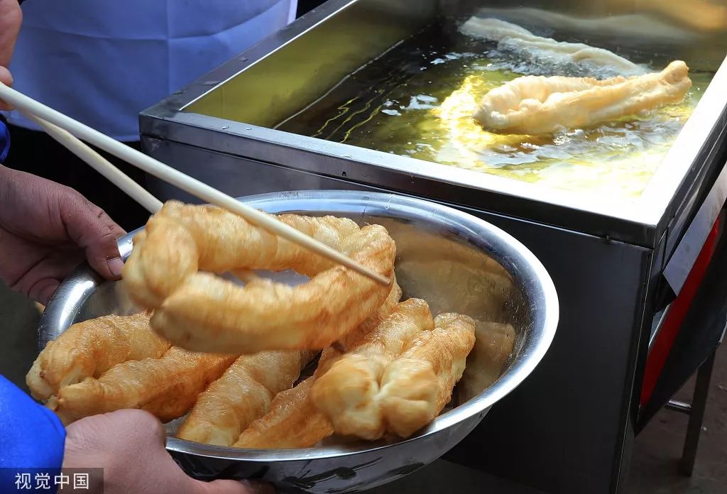 一根油条引发的牢狱之灾