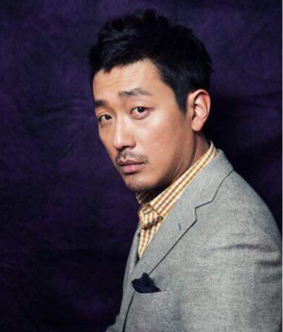 千面影帝河正宇,韩国最会演戏的男演员之一,你还知道谁呢?