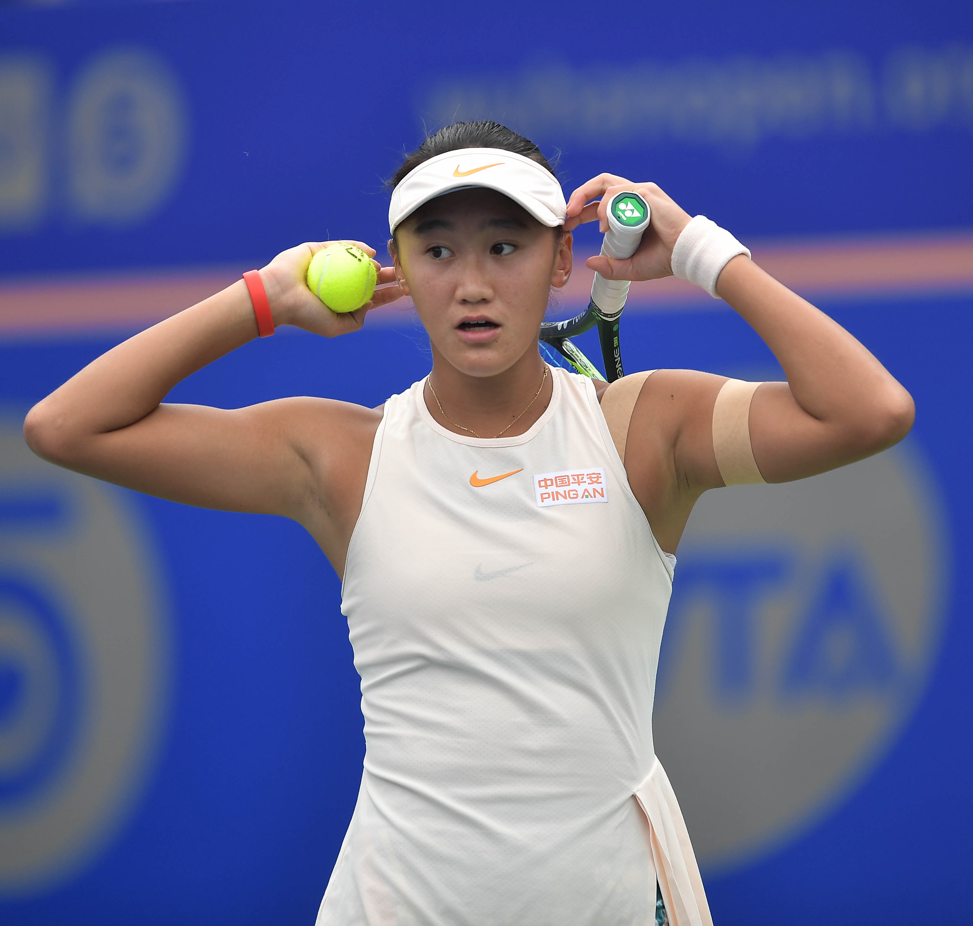 网球——武汉公开赛资格赛:王曦雨晋级正赛(1)