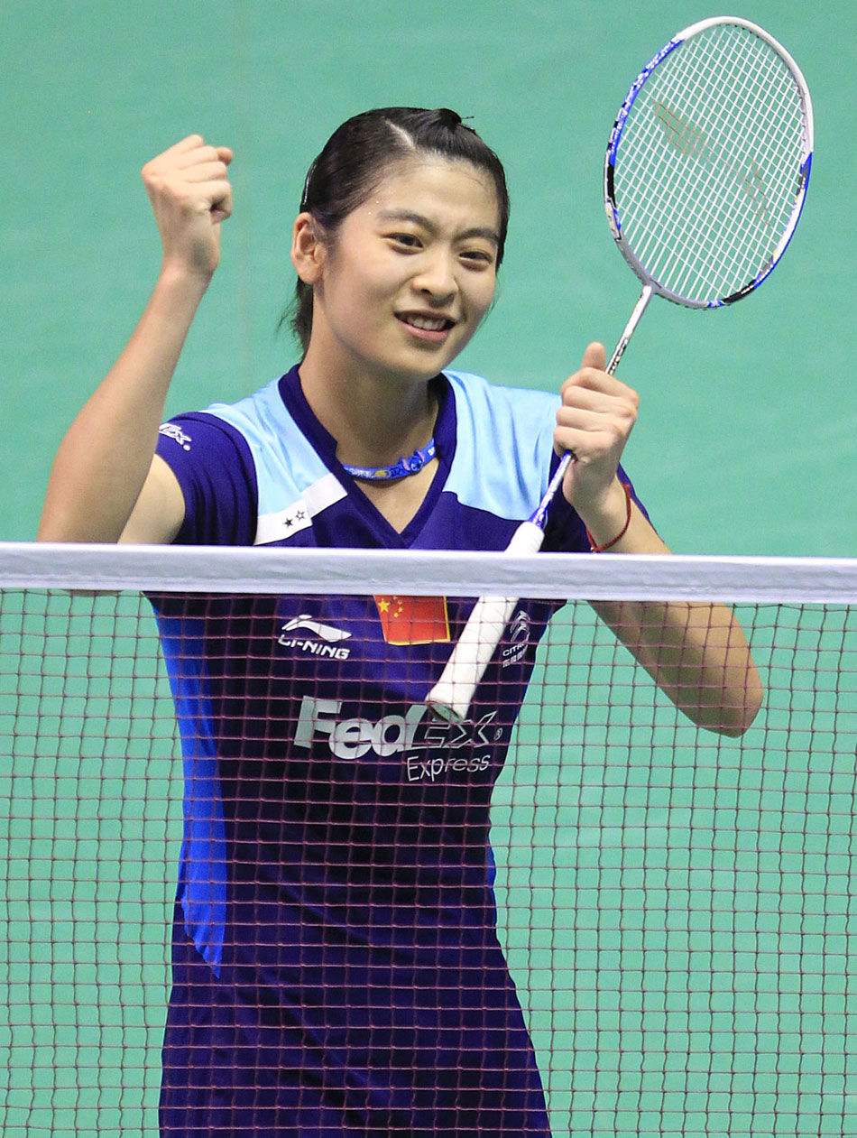 2013年,年仅24岁的王琳宣布退役,因为热爱羽毛球,退役后她回到了省队