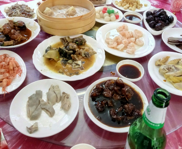 北方人眼中"寒酸"的上海农村酒席,没有大鱼大肉,却精致美味!