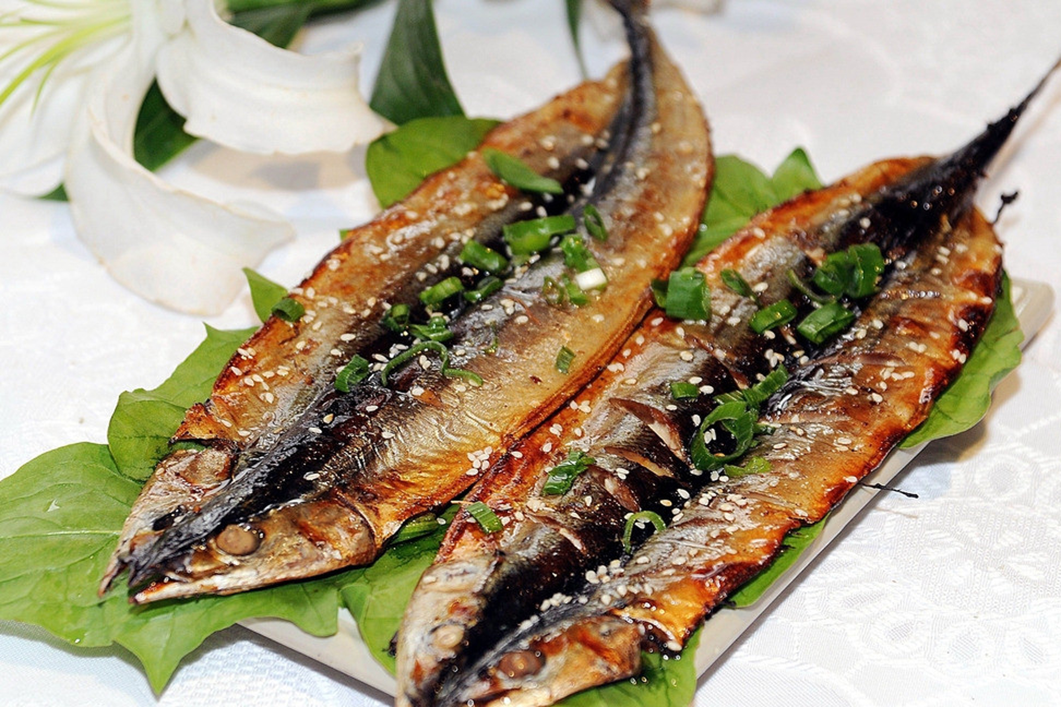 每日推荐六道菜:吃了发朋友圈,让朋友们羡慕的美食 秋刀鱼