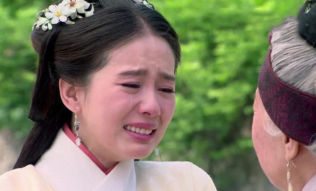 哭得很惨的古装美人:李沁赵丽颖让人心疼,最后一位不顾形象