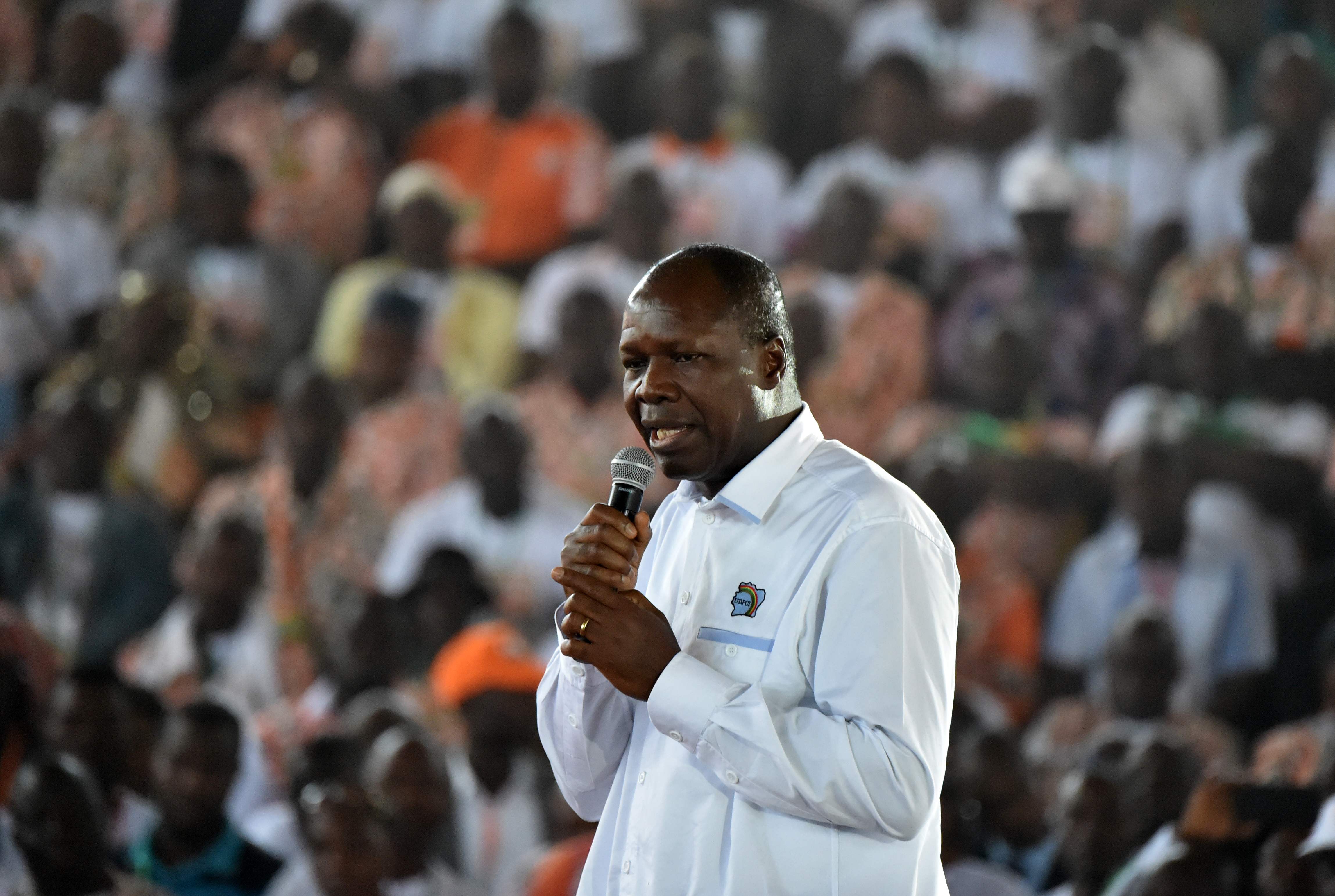 科特迪瓦总统宣布解散政府(5)