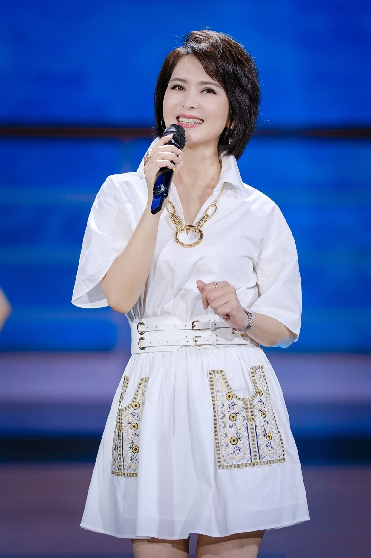 著名歌星甘萍:还原当年"逼婚"事件的真相