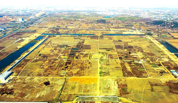 航拍安徽凤阳明中都皇城,护城河 鼓楼和凤阳花鼓姑娘