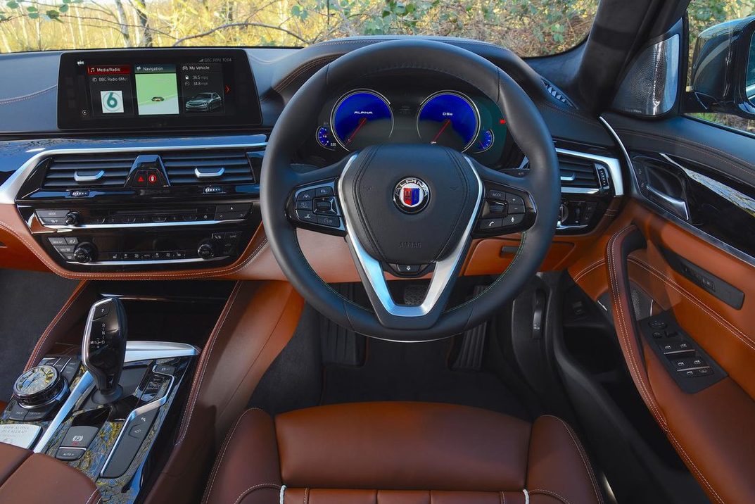 宝马阿尔宾娜d5s测评,舒适灵活的昂贵轿车