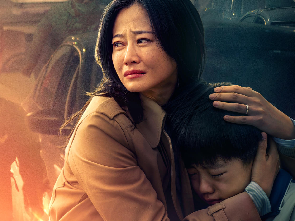 谭卓《烈火英雄》上演"英雄背后的英雄",点赞黄晓明与角色浑然一体