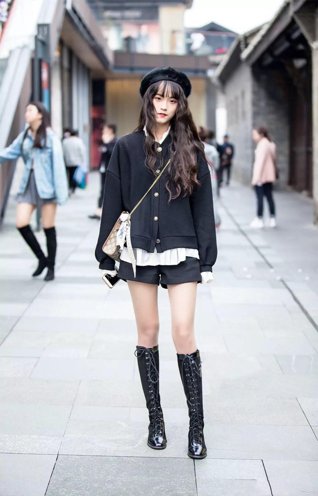 冬季时尚潮流穿搭,爱美的女孩子都很喜欢,真的美出天际!