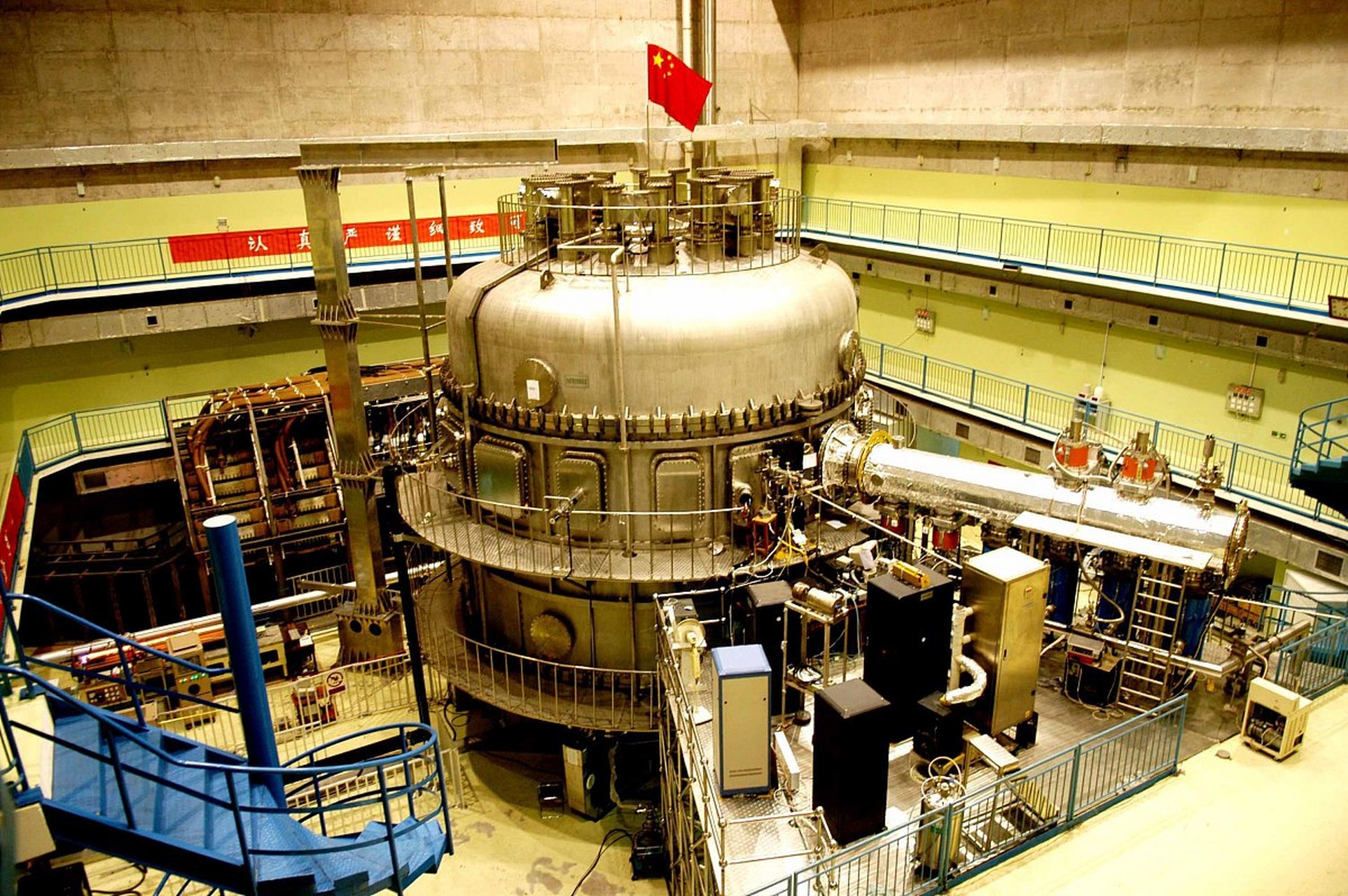 正在运行的世界首个全超导托卡马克east装置(又称"人造太阳")获重大