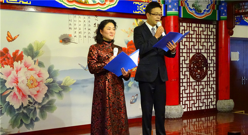 湖北评书:比武招亲 今天下午,来自华中师范大学的学生,表演了诗朗诵