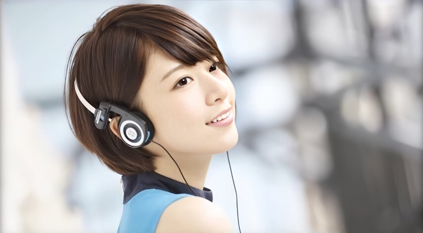 日本知名女歌手,桥本奈々未,中文为-七海桥本,1993年2月20日生