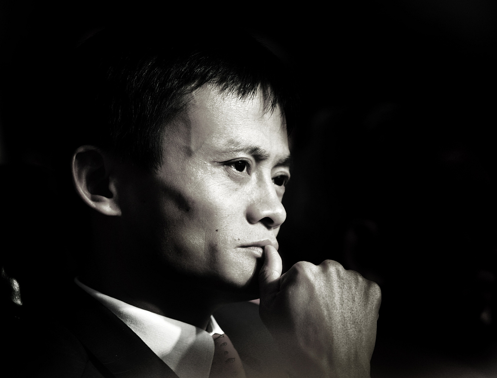 花呗借呗宣布新规,大量用户将被关停服务,网友:欠的钱怎么办?