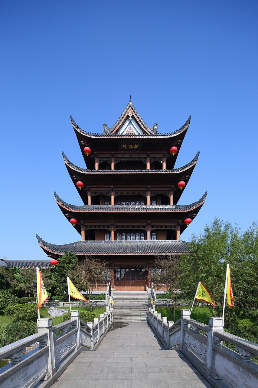 万古楼是丽江的标志性的建筑.