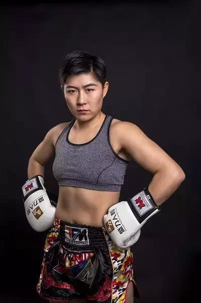 欧洲第一美女拳王首度来华,挑战中国散打女皇连胜神话