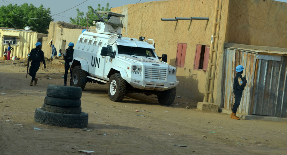 维和部队车队非洲遭袭,激烈交火多人伤亡,中方蓝盔部队子弹上膛