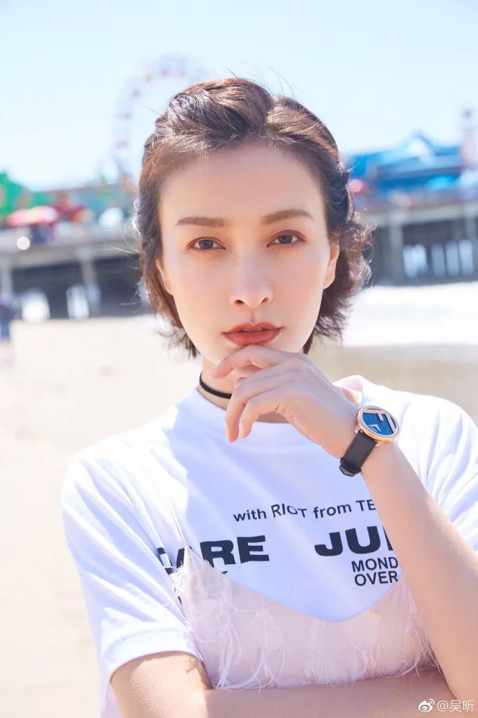 《新舞林大会》吴昕摇身变黑马!除了上镜妆,日常妆照样美skr人