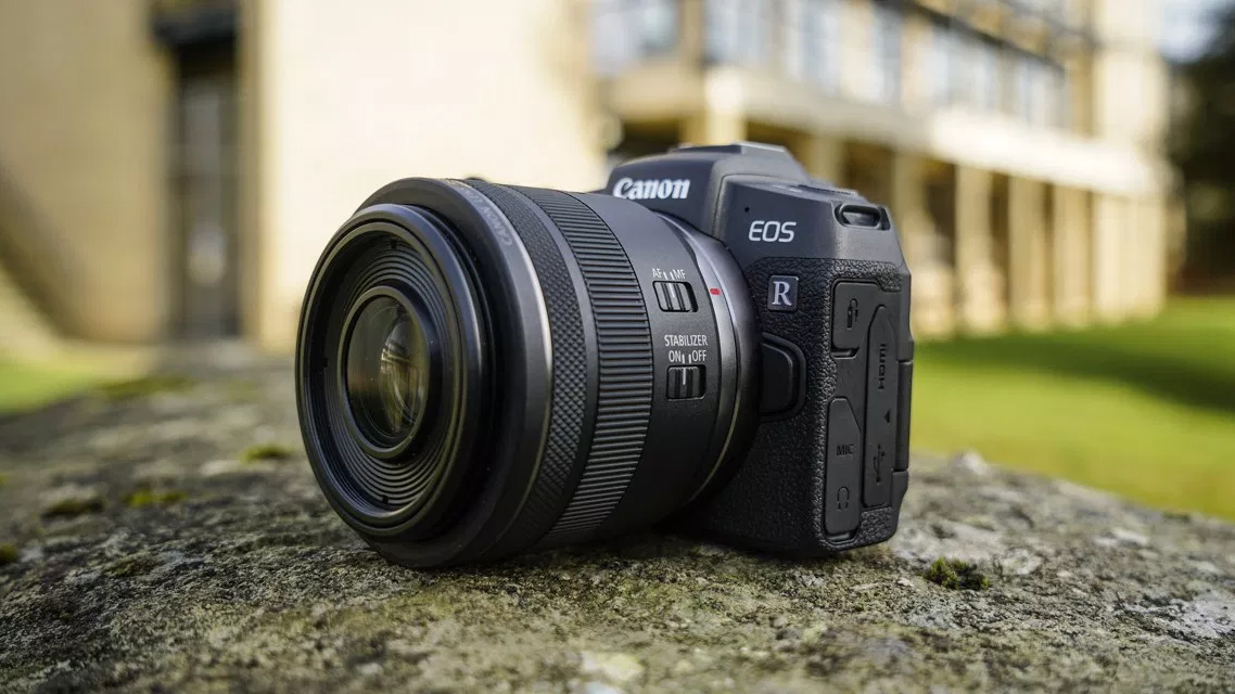 佳能推出小型全画幅相机,2620万像素