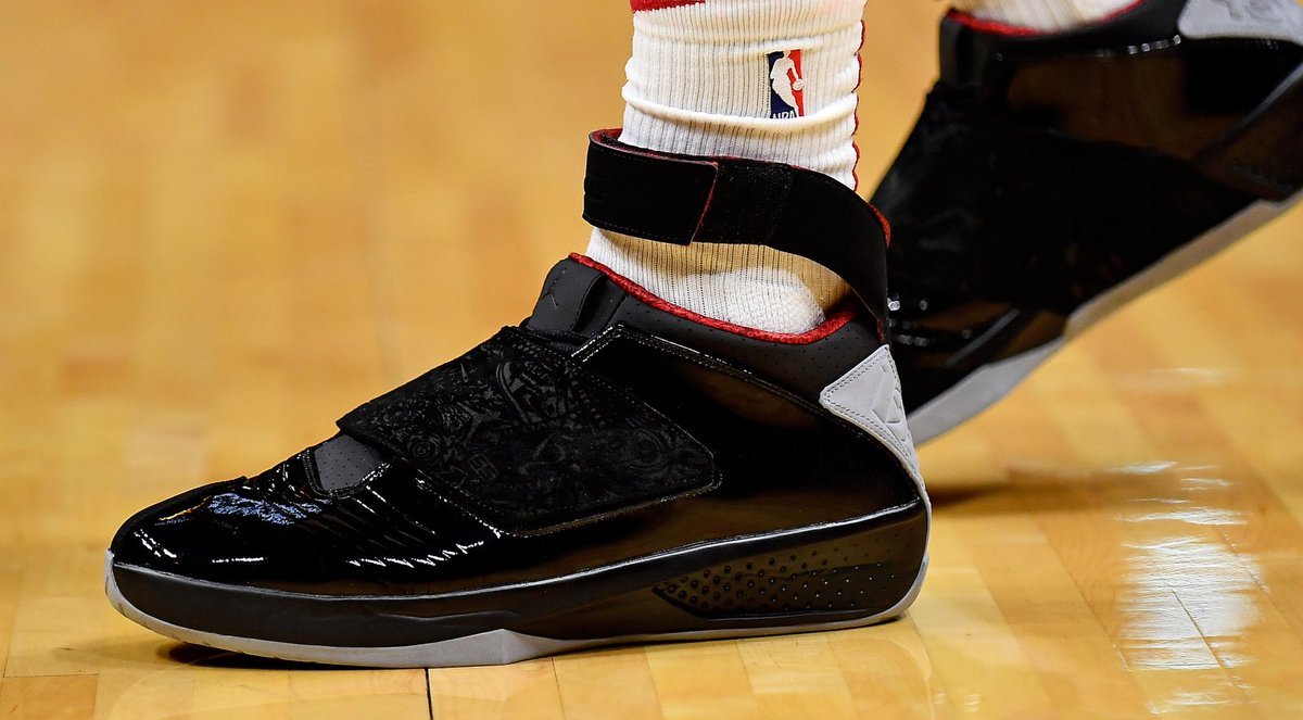 巴姆-阿德巴约上脚air jordan 20"stealth" 转载自百家号作者:倒置