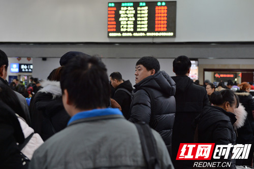 「今天我当班」长铁便衣民警李金辉:天下无贼是我们的"终极目标"