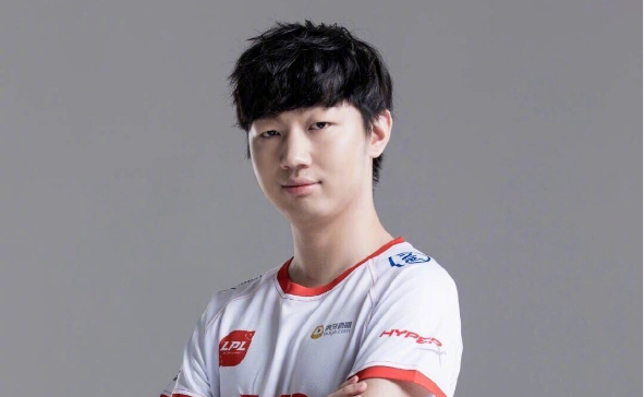 lol:康帝职业生涯要断送?已被lgd移出名单,发文承认比赛违规!