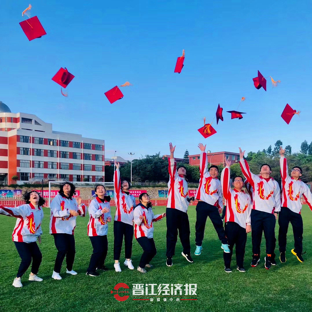 昨天,季延中学那惊艳了时光的18岁成人礼!