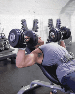 把胸肌练厚练饱满,只要这样练,坚持下去,你也能练出饱满大胸肌