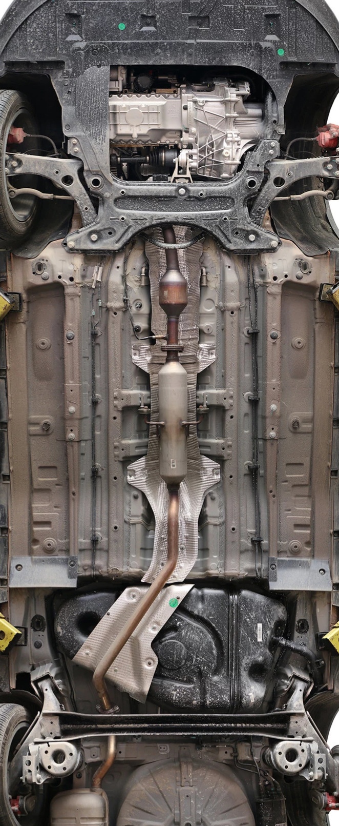 吉利长城的差距有多大?拆开帝豪gs哈弗h2的底盘后,车主低下了头