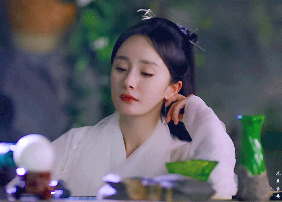 《三生三世》白浅惊喜上线,姑姑美貌不减当年,还是熟悉的气场