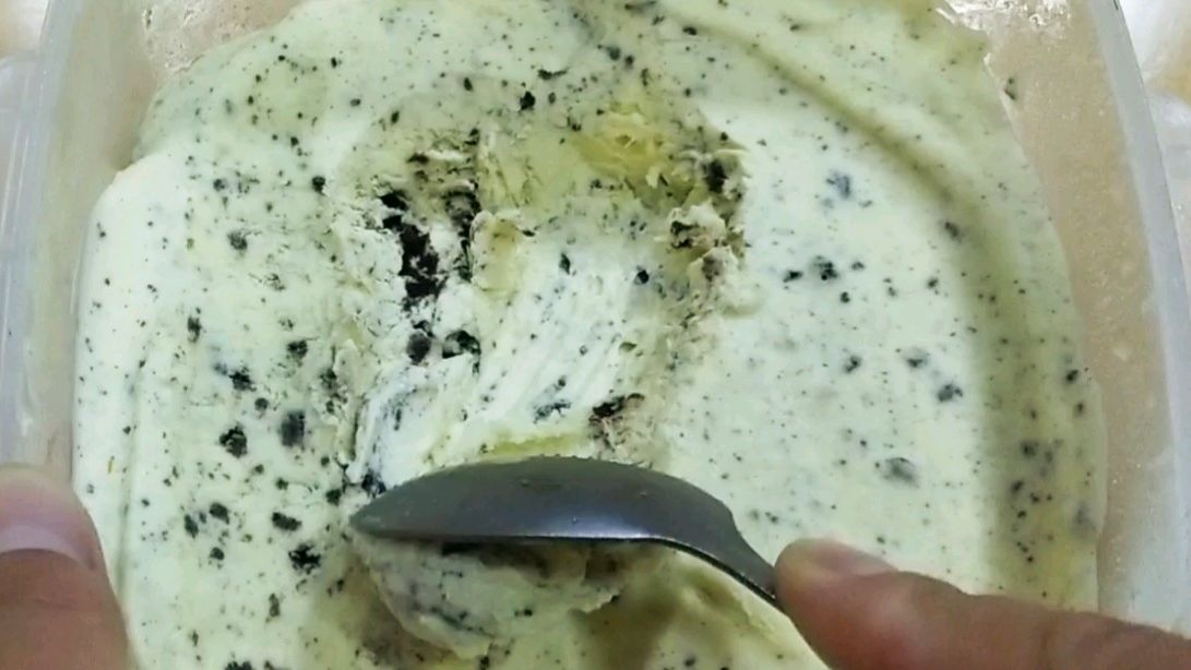 让人一吃就上瘾的冰激凌,家里有冰箱就能做,口感完胜哈根达斯