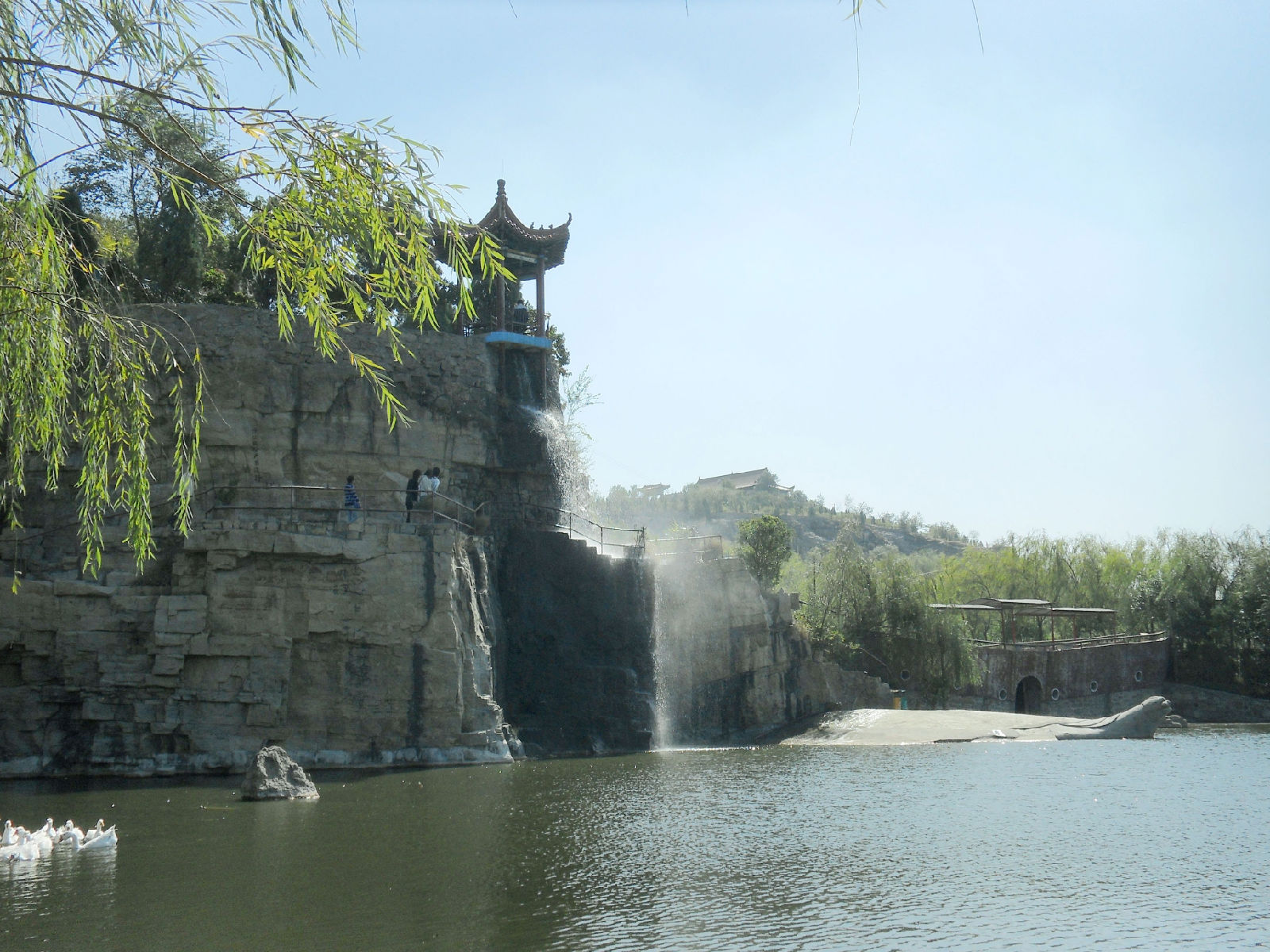 除了北京青龍湖公園,鎮江金山景區,風光優美的旅遊景點還有這些呢