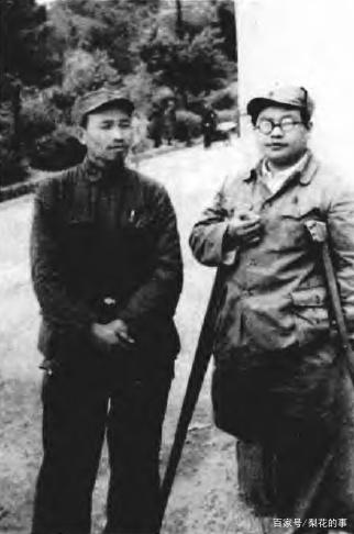 军中老照片:李天佑与独腿将军钟赤兵的三张珍贵照片