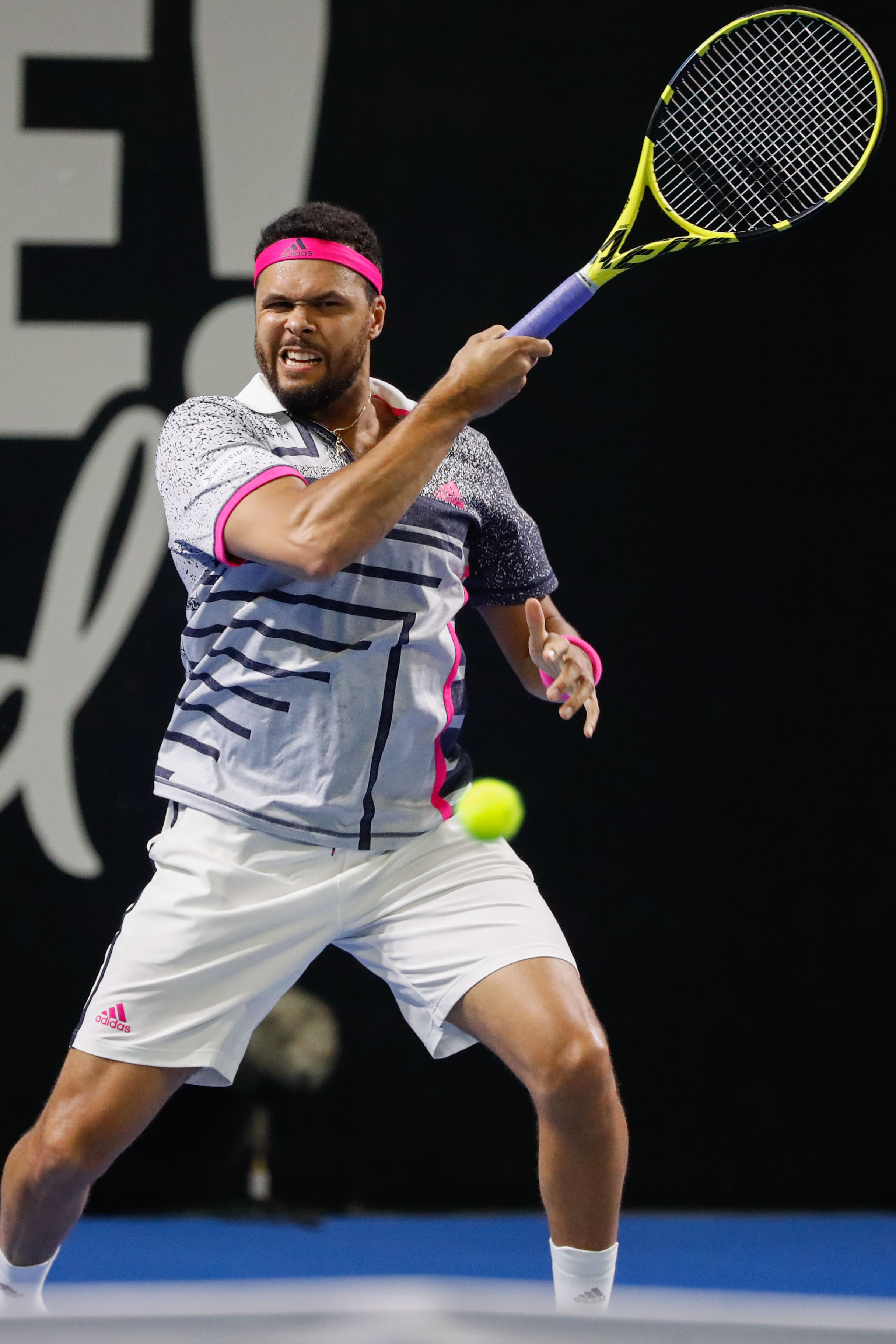 网球——布里斯班国际赛:特松加胜科基纳基斯