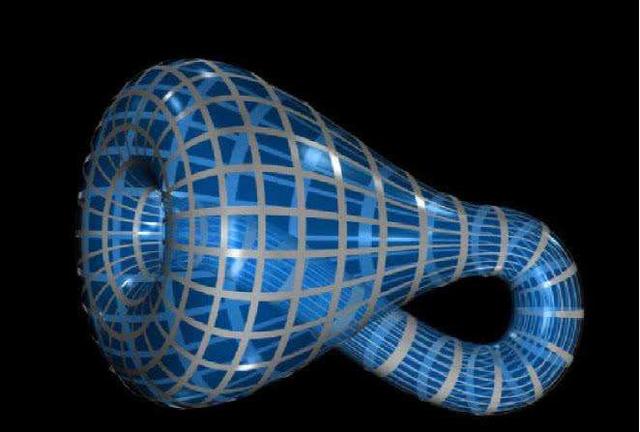 为什么克莱因瓶造不出?看起来很容易!因为缺一关键的第四维!