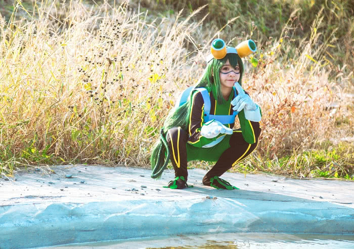 00后女孩cos青蛙,水中"蛤蟆蹲"圈粉,网友:我会想多!