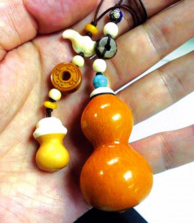 玩手捻葫芦最重要的不是包浆,而是挂瓷儿,文玩葫芦如何挂瓷儿?