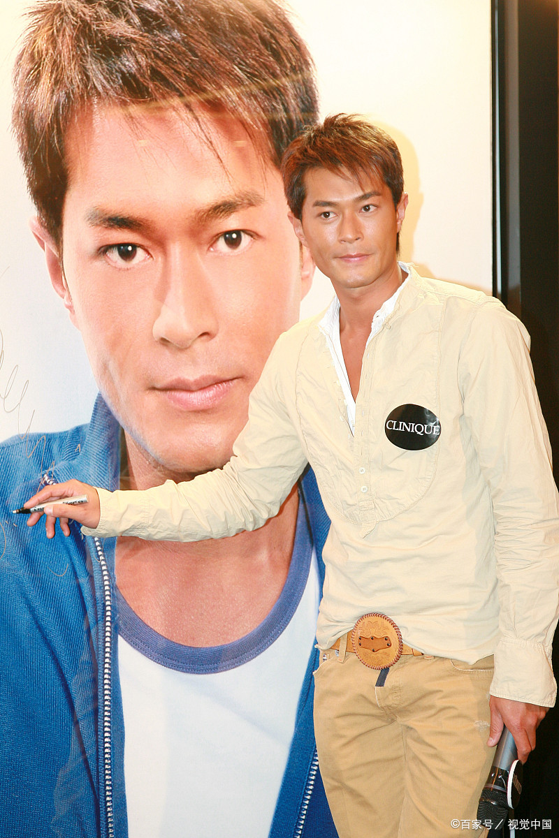 3月25日香港春茗晚宴上,古天乐自曝"带头砍片酬仍无人投资",揭开