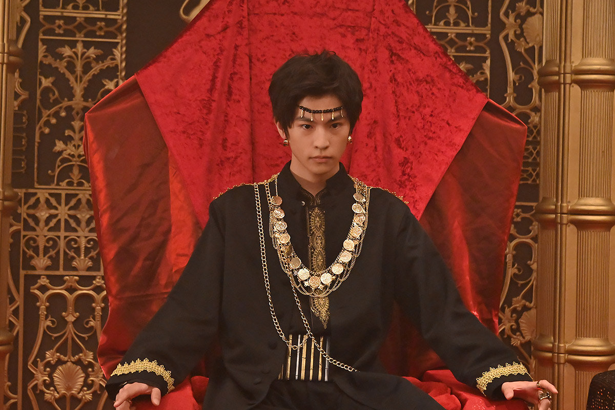 假面骑士时王42集:海东再度出现,盖茨想为死去的战友报仇