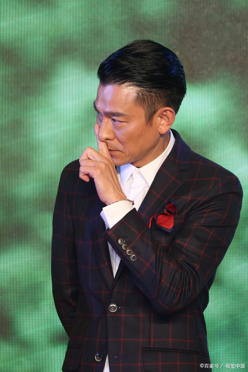 刘德华作为娱乐圈的顶级巨星,一直以来都备受关注.