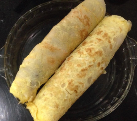 教你做家庭版鸡蛋卷饼,简单又好吃,比馒头营养,比煎饼鲜嫩!