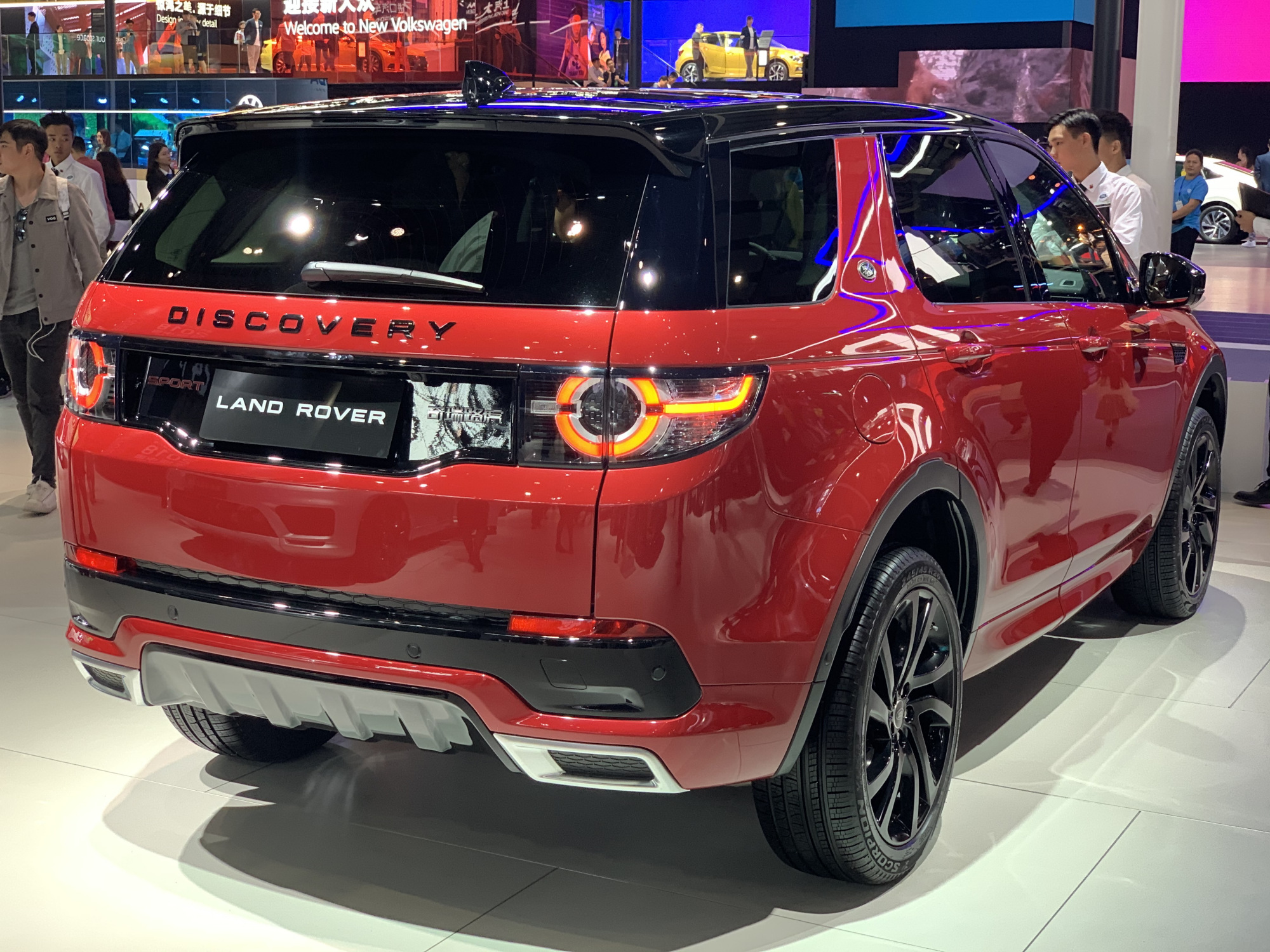 20多万买路虎不香吗?中期改款在即,发现神行迎来最佳入手时机